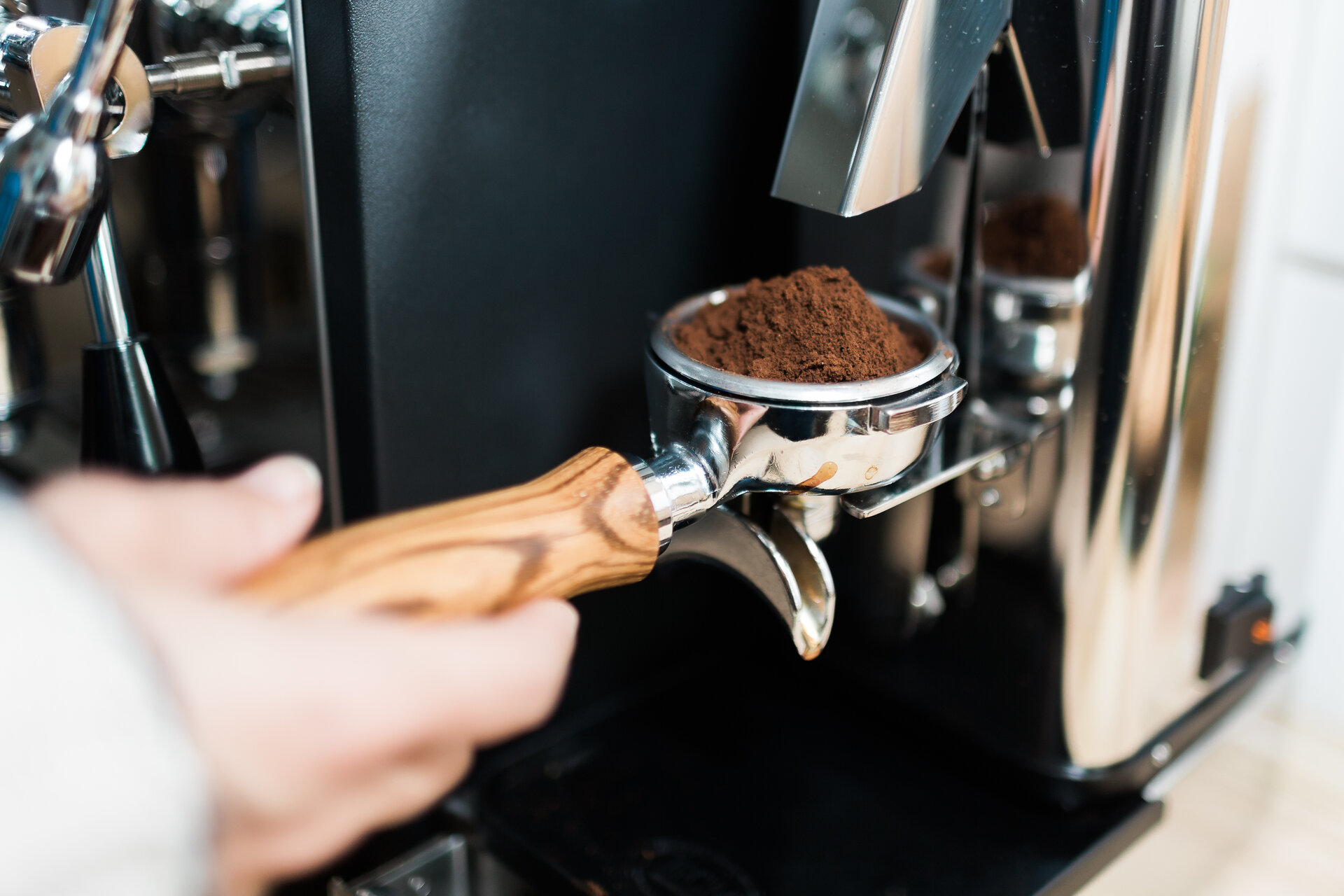 Siebträger Kaffeemaschine kaufen der große Ratgeber für Genießer Einkaufen wie ein Profi